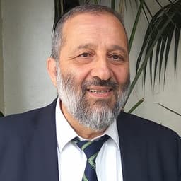 דיוקן של אריה דרעי