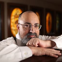 דיוקן של יוסי אליטוב