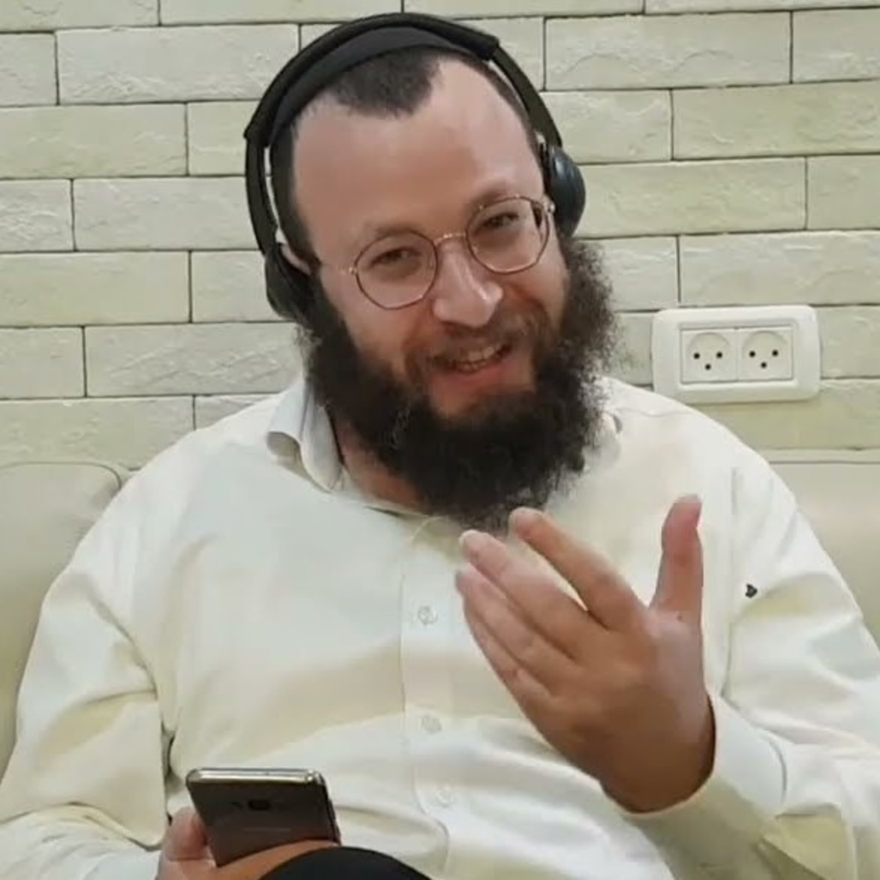 הרב שניאור גרוזמן | האדם - שכל או רגש? • פרשת שופטים