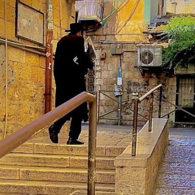 בעלי המוסר ותנועת החסידות: שתי דרכים לנפש האדם. חלק א.