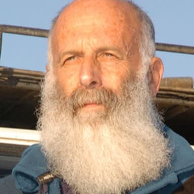 פרק 4: ”המחלץ הלאומי של ישראל“ עם חיליק מגנוס