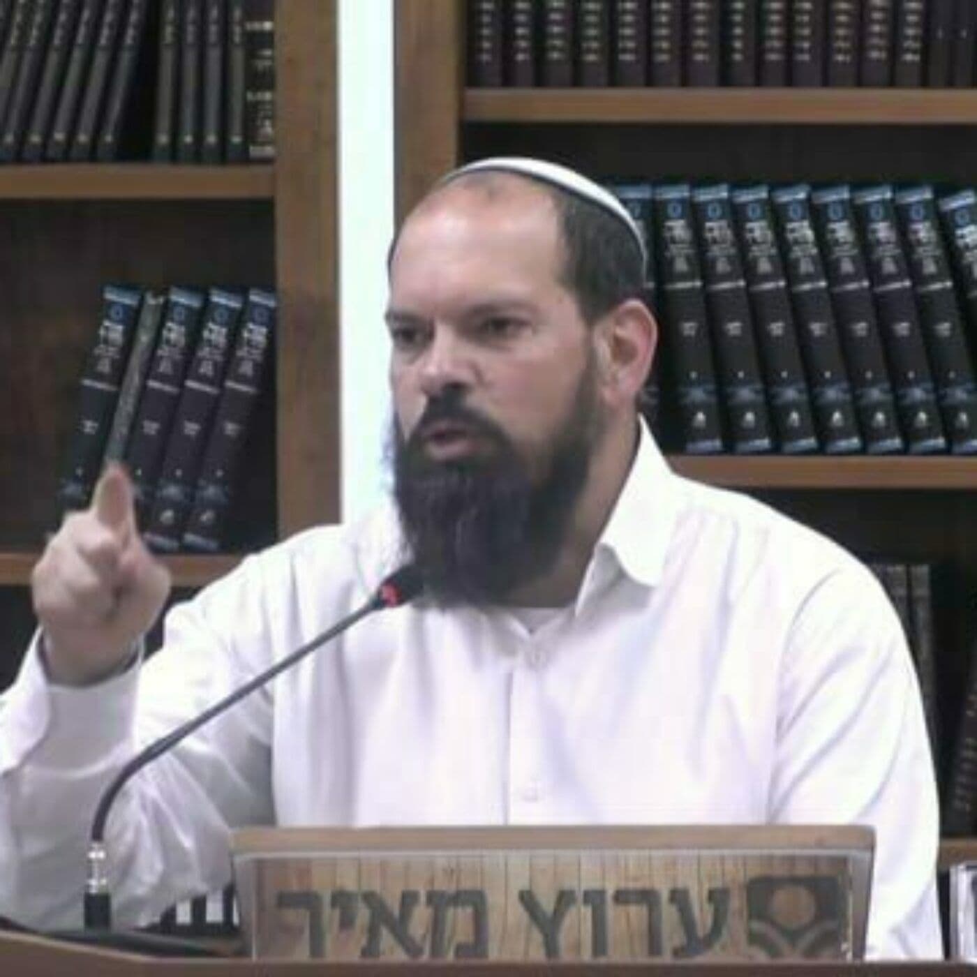 מדוע אנחנו נקראים כפופים ? ממה יש להזקף ועל מה מברכים בכל בוקר בהקשר הזה | הרב אייל ורד