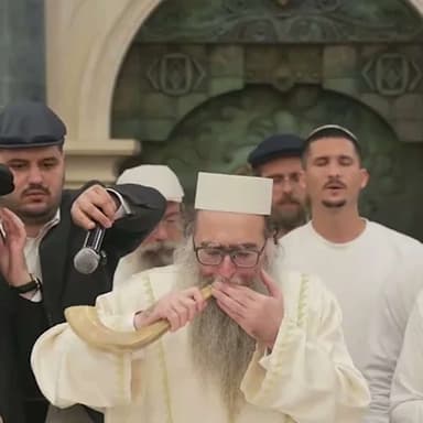 סליחות והתרת נדרים - במעמד האדמו"ר רבי יאשיהו יוסף פינטו שליט"א - מוצש"ק - ח' בתשרי - תשפ"ו - אשדוד