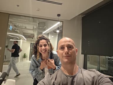 פרק #1248 - עדי חכמון ורשת החשמל
