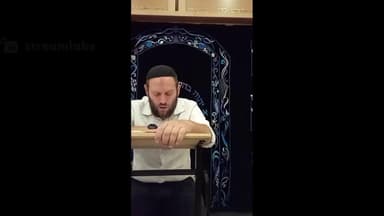 ע